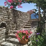 ゲストハウス Evilou's House