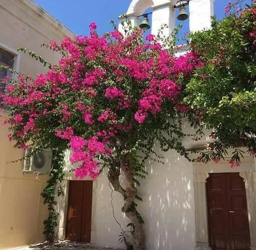 Guest house Evilou's House